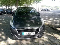 Cinzento Usado 2014 Peugeot 5008 Monovolume | € 9.500 (Preço justo)