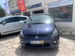 Azul (metalizado) Usado 2006 Mitsubishi Grandis Invite Monovolume | € 6.950