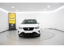 Branco Usado 2023 Seat Arona Style SUV | € 19.680 (Preço justo)