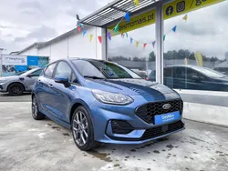 Azul Usado 2022 Ford Fiesta ST-Line Citadino | € 16.990 (Preço justo)