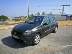 Usado 2003 Renault Clio II Sedan | € 2.900 (Preço elevado)