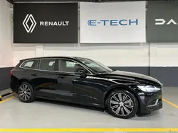Preto Usado 2021 Volvo V60 Carrinha | € 27.490 (Bom preço)