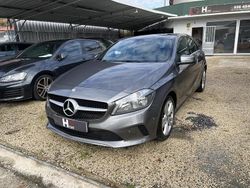 Cinza antracite Usado 2018 Mercedes A180 Urban Sedan | € 18.900 (Preço justo)