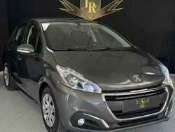 Cinzento Usado 2019 Peugeot 208 Allure Citadino | € 12.500 (Preço justo)