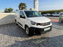 Branco Usado 2023 Peugeot Partner Monovolume | € 19.990 (Preço elevado)