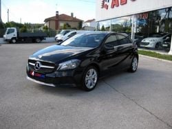 Usado 2015 Mercedes A180 Urban | € 20.000 (Preço elevado)