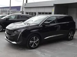 Preto Usado 2023 Peugeot 5008 Monovolume | € 32.990 (Preço justo)
