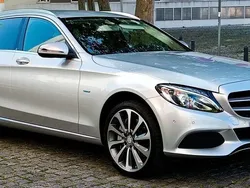 Usado 2016 Mercedes C350e Sedan | € 21.500 (Preço justo)