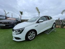Branco Usado 2017 Renault Mégane IV | € 8.900 (Preço justo)