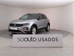 Cinzento claro metalizado Usado 2023 VW T-Roc Life SUV | € 27.990 (Preço justo)