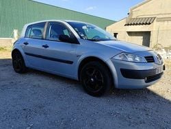 Usado 2003 Renault Mégane II Sedan | € 2.000 (Preço justo)