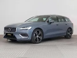 Cinzento Usado 2021 Volvo V60 Inscription Carrinha | € 29.900 (Bom preço)