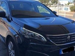 Preto Usado 2019 Peugeot 5008 Allure Monovolume | € 16.000