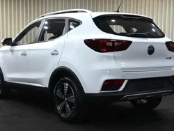 Branco Usado 2021 MG ZS Sedan | € 17.500 (Bom preço)