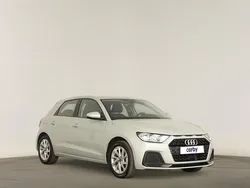 Cinzento Usado 2024 Audi A1 Sportback Advanced Citadino | € 23.490 (Preço justo)