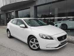 Branco Usado 2015 Volvo V40 Carrinha | € 13.750 (Preço justo)