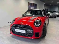 Vermelho Usado 2024 Mini John Cooper Works Citadino | € 41.490 (Preço justo)