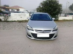 Cinza prata Usado 2015 Opel Astra Van | € 9.399