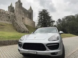 Cinzento Usado 2010 Porsche Cayenne Turbo SUV | € 19.300