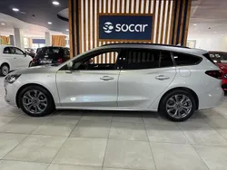 Cinzento Usado 2023 Ford Focus Carrinha | € 20.750 (Preço justo)
