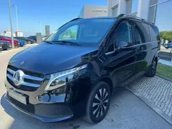 Preto obsidian Usado 2023 Mercedes V250 Avantgarde Monovolume | € 75.400 (Preço justo)