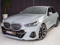 Cinza Usado 2023 BMW i5 Comfort Edition Sedan | € 60.800 (Preço justo)