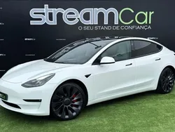 Branco Usado 2022 Tesla Model 3 Sedan | € 34.900