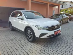 Branco Usado 2021 VW Tiguan Life SUV | € 24.990 (Bom preço)