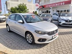 Cinza Usado 2019 Fiat Tipo Lounge Sedan | € 12.900 (Preço justo)