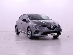 Cinzento xisto Usado 2023 Renault Clio V Techno Carrinha | € 17.900 (Preço elevado)