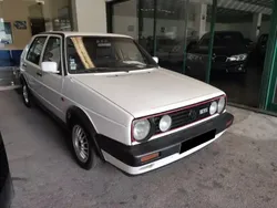 Branco Usado 1988 VW Golf II GTI Sedan | € 7.000