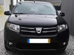 Preto Usado 2016 Dacia Sandero Citadino | € 7.800 (Preço elevado)