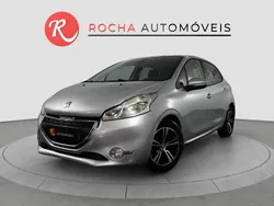 Cinza Usado 2014 Peugeot 208 Active Citadino | € 9.899 (Preço justo)
