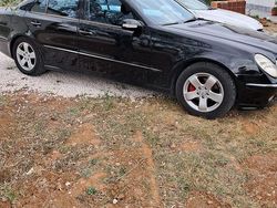 Usado 2001 Mercedes E270 Sedan | € 5.500