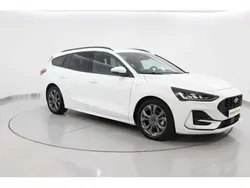 Branco Usado 2023 Ford Focus ST-Line Carrinha | € 23.980 (Preço justo)