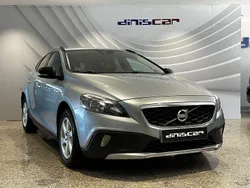 Cinza Usado 2013 Volvo V40 Momentum Carrinha | € 10.900 (Preço justo)