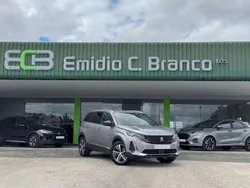 Cinza Usado 2023 Peugeot 5008 Allure Monovolume | € 29.490 (Preço justo)