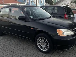 Usado 2001 Honda Civic Sedan | € 2.399