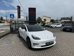 Branco Usado 2019 Tesla Model 3 Standard Range Sedan | € 23.900 (Preço justo)