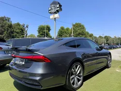 Cinzento Usado 2023 Audi A7 Ambiente Citadino | € 55.750