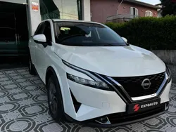 Branco cinzento Usado 2022 Nissan Qashqai Acenta SUV | € 23.350 (Preço justo)