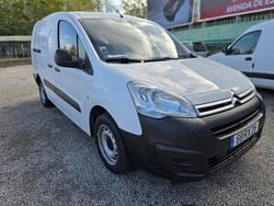 Branco Usado 2016 Citroën Berlingo Monovolume | € 9.850 (Preço elevado)