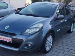 Cinza Usado 2011 Renault Clio II Dynamique | € 6.490 (Preço justo)