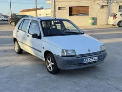 Branco Usado 1991 Renault Clio | € 750