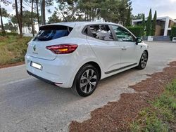 Branco Usado 2023 Renault Clio V Citadino | € 15.600 (Bom preço)