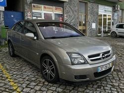 Usado 2005 Opel Vectra GTS Sedan | € 2.900