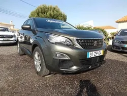 Verde Usado 2019 Peugeot 3008 Active Monovolume | € 16.900 (Bom preço)