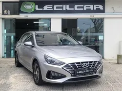 Cinzento Usado 2022 Hyundai i30 Style | € 17.300 (Bom preço)
