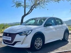 Branco Usado 2022 Peugeot e-208 Active Citadino | € 27.480