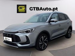 Cinza Usado 2025 MG ZS Luxury Sedan | € 29.900